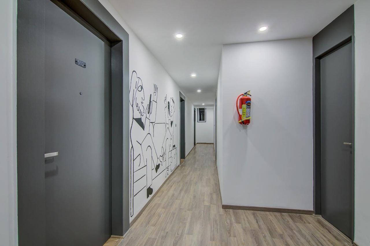 Super Townhouse Global Village Tech Park Near Kengeri Bus Terminal Metro Station Bangalore Exterior foto