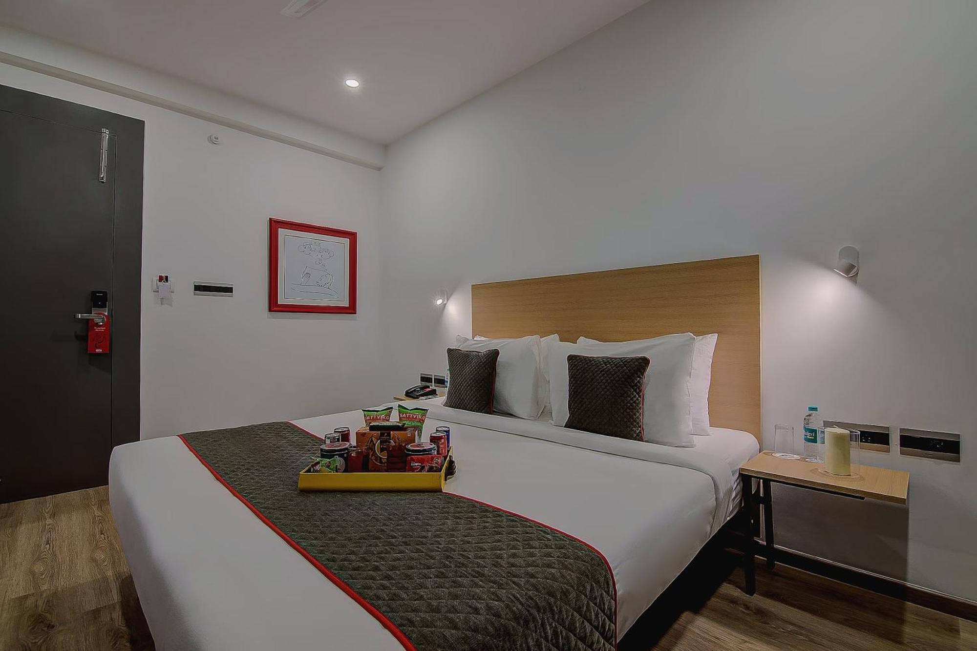 Super Townhouse Global Village Tech Park Near Kengeri Bus Terminal Metro Station Bangalore Exterior foto