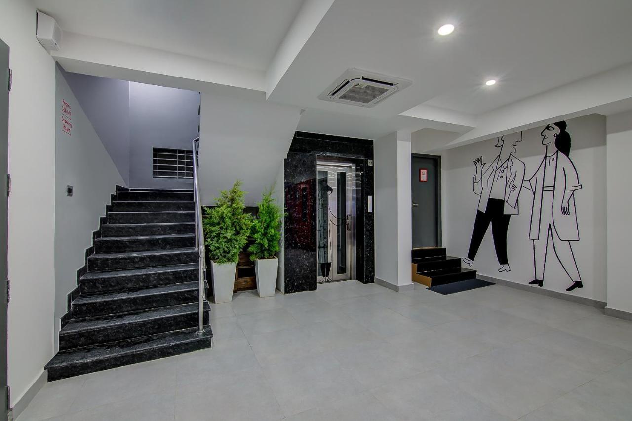 Super Townhouse Global Village Tech Park Near Kengeri Bus Terminal Metro Station Bangalore Exterior foto